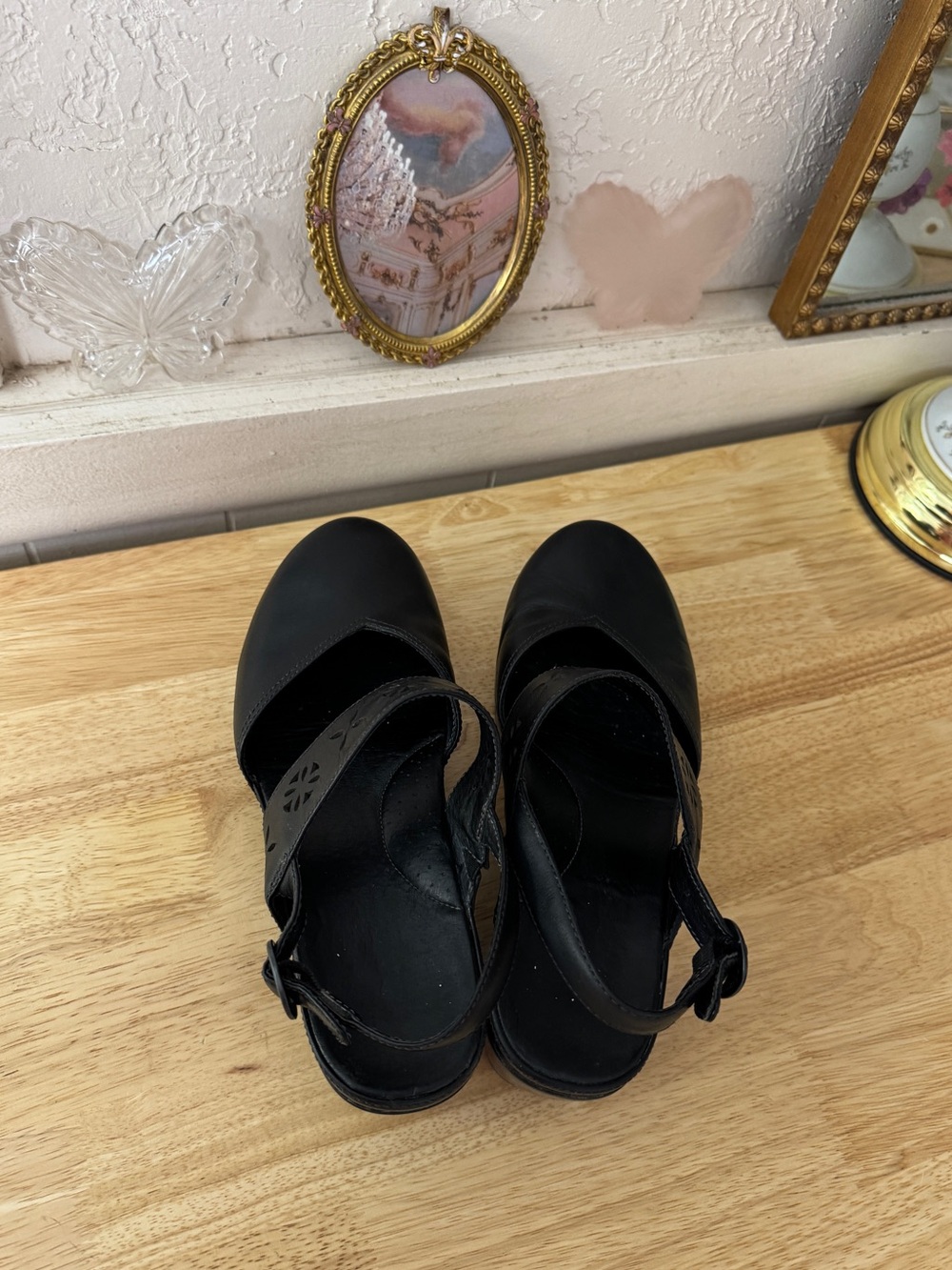 Dansko Black Leather Mary Jane Clog Sandals EU 40 Floral Cutout Comfort Shoes - Picture 8 of 15